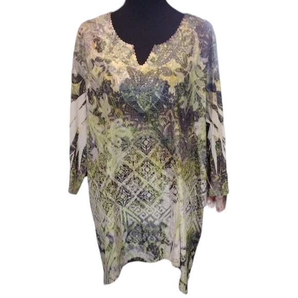 Catherines Crystal Studded Top - Picture 2 of 6